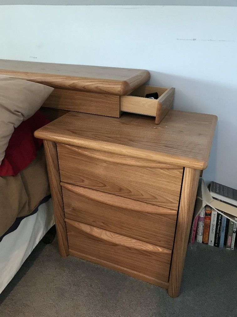 Queen Bedroom Set For Sale