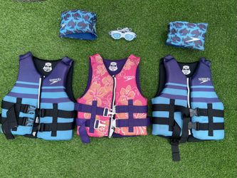 Jackets, And Floaties And Goggles Pool 🏊🏼 Life jackets, 1 Pair Floaties and 1 Spedo goggles