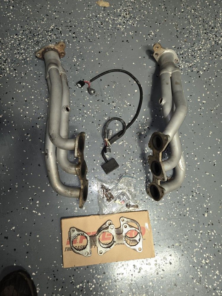 2005-2011 Toyota Tacoma Headers - Doug Thorley