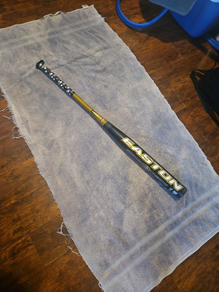 Easton Stealth 34/26 34in 26oz Softball Bat SC900 HOT Bat