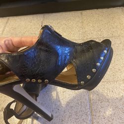 Dereon Womens Heels Size 9