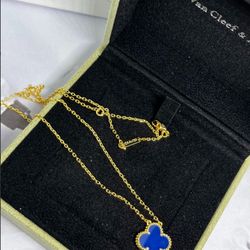Van Cleef & Arpels New and Unworn