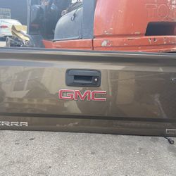 14-16 Gmc Sierra 1500 Platinum Trunk Gate With Camera