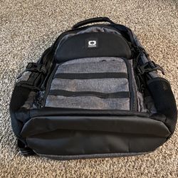 Oigo (Costco Brand) Backpack Expandable Capacity College Backpack 