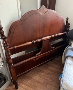 Antique walnur headboard, foot board, side board. full size bed