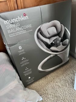 Munchkin Bluetooth Enabled Baby Swing - White: Portable Electric Infant Seat with Adjustable Speeds & Remote App