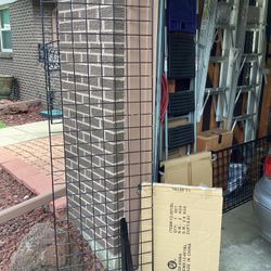  Metal Display Grids