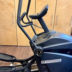 Elliptical Machine: Octane Firness
