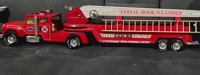 1970s Nylint Aerial Hook-N-Ladder 