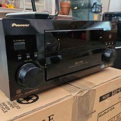 NEW OLD STOCK PIONEER ELITE VSX-53TX 7.1 AV RECEIVER,  BOSTON ACOUSTICS VR3 2.1 SPEAKERS AND 400W CARVER SUNFIRE DUAL SUB $1200 FINAL PRICE 