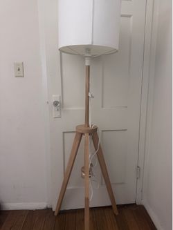 Floor lamp