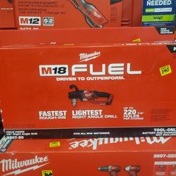 MILWAUKEE M18 FUEL HOLE HAWG