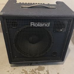Roland KC 600 Keyboard Amp