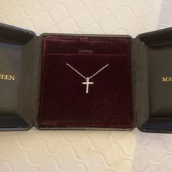 14K White Gold 0.12 Carat Total Weight Cross Necklace