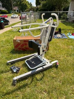 Standing mobility Lift