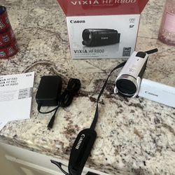 CAMCORDER CANON VIXIA HFR800 White - Open Box Never Used 