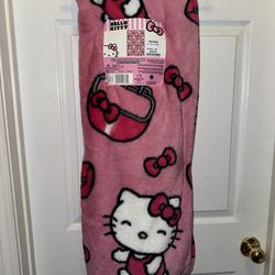 Hello Kitty Throw; READ DESCRIPTION
