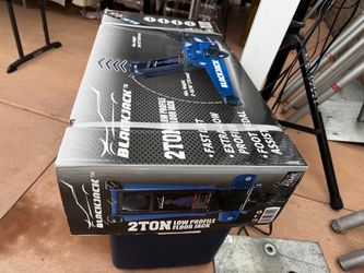 Blackjack 2-Ton Low Profile Floor Jack