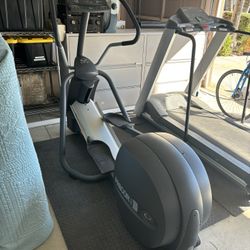 Precor EFX 5.23 Elliptical 