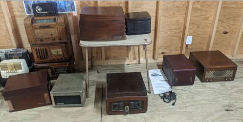 Vintage Antique Vacuum Tube Phonograph Radio Collection Lot