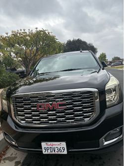 2018 gmc xl Yukon  Denali