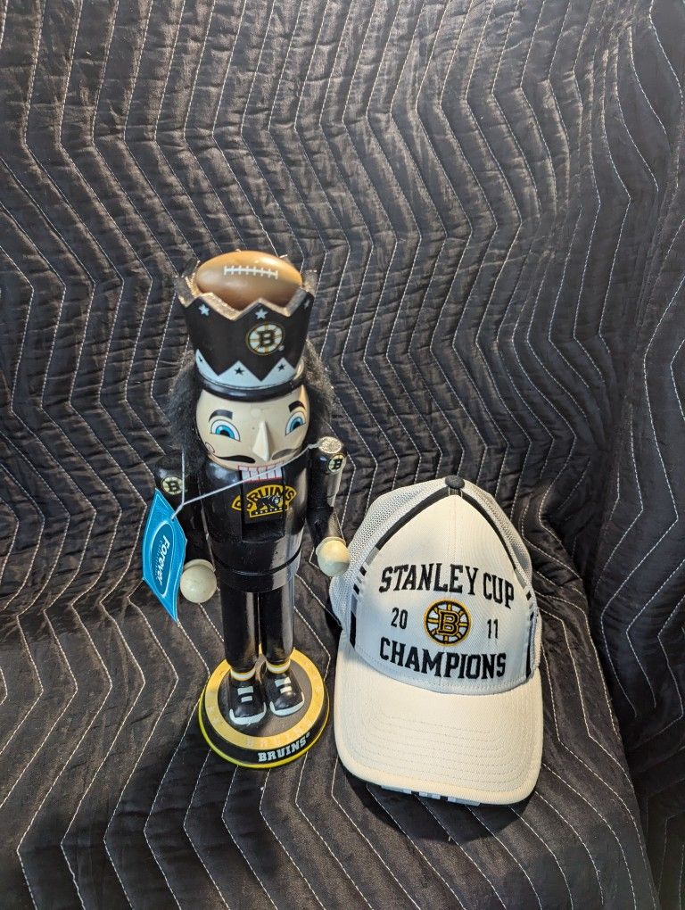 Boston Bruins Nutcracker And Stanley cup Hat
