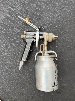 Milwaukee pneumatic siphon-feed paint spray gun