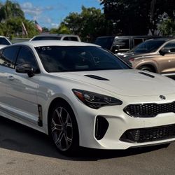 2021 KIA Stinger