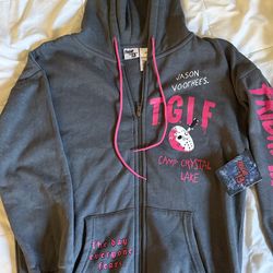 Friday The 13th https://offerup.com/redirect/?o=VC5HSQ==.F Zip Up Hoodie Size XS New