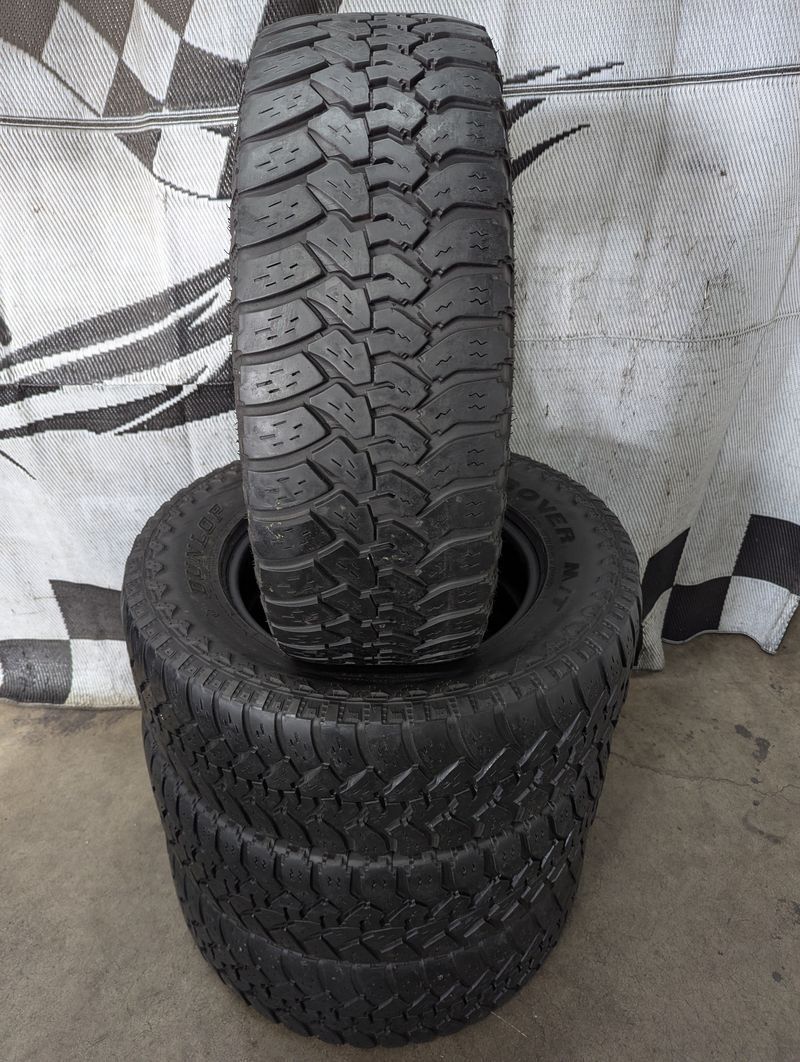 LT 275/65r18 Dunlop Rover M/T Terrain Load "E" Tires