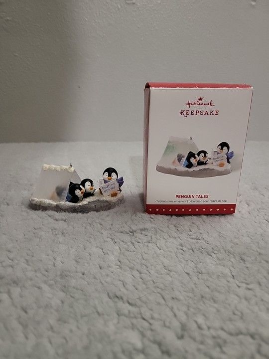 2015 Hallmark Keepsake Penguin Tales Bedtime Stories Camping In Tent (AB)