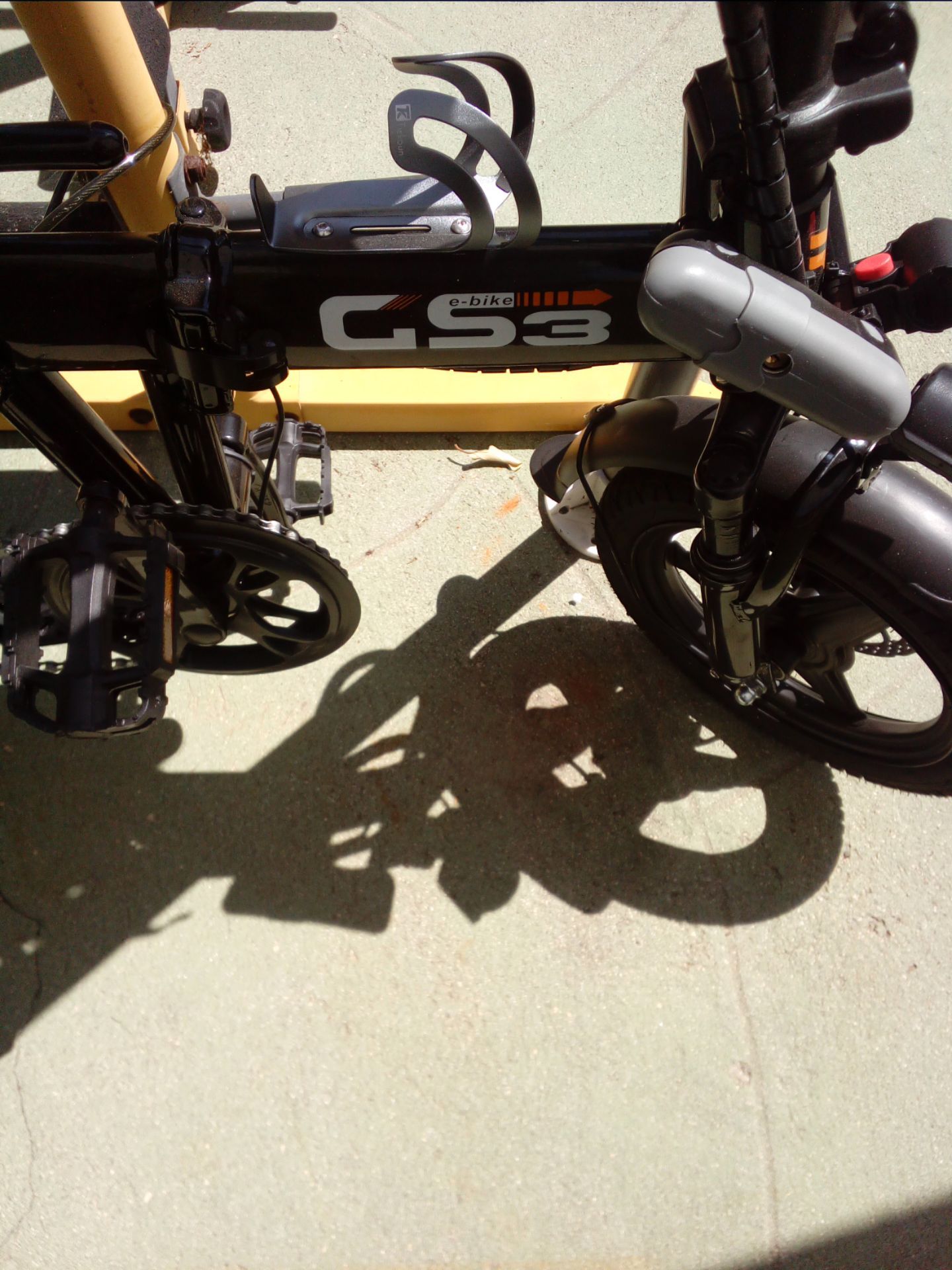 E bike for sale for cheap 1 month old