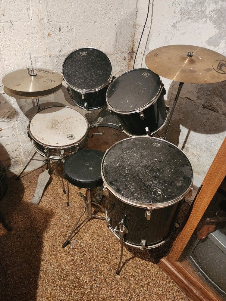 Drums