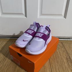 Nike Girls Shoes Size 4( Big Kid)