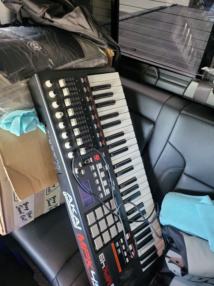 Akai MPK49 49-Key USB MIDI Keyboard Controller Confirmed Operation Free Ship