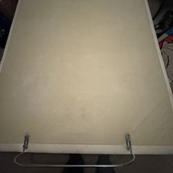 Electric adjustable bed free free