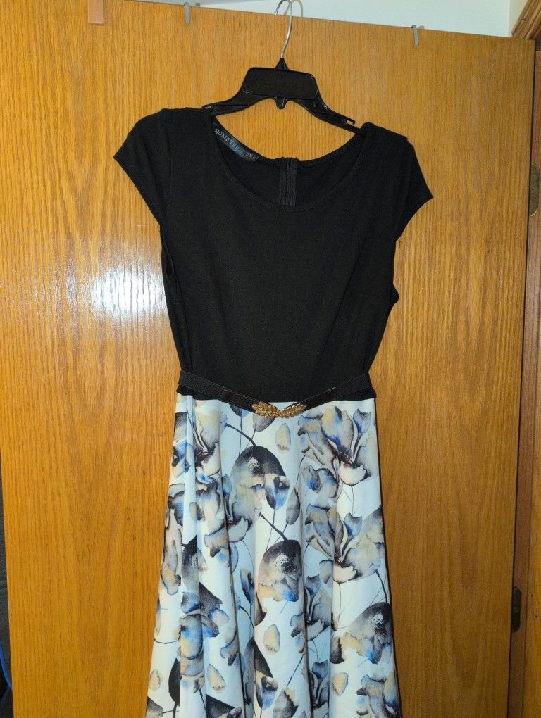 Midi Cap Sleeves Dress Black With Navy And White Skirt Size XL