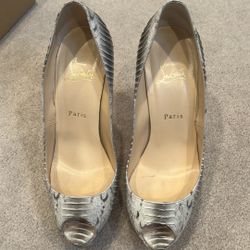 Christian Louboutin Banane Watersnake Mango natural Peep Toe Heel Size 39.5