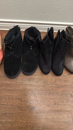 Getting Rid Of My Shoes All Hardly Worn Was In Storage. All Black Pair 15$ The Rest 10$