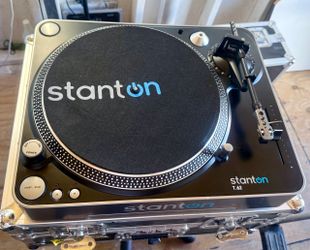 Stanton T62 Direct Drive Turntable