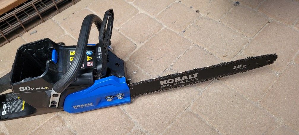 KOBALT 80V Max Brushless 18in Cordless Chainsaw - Battery and Charger Included