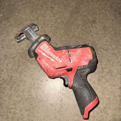 Milwaukee Hacksaw 