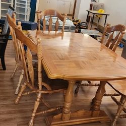 Oak Wood Breakfast Table With 5 Chairs