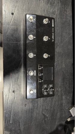 Line 6 HX Stomp XL Guitar Multi-Effects Pedal