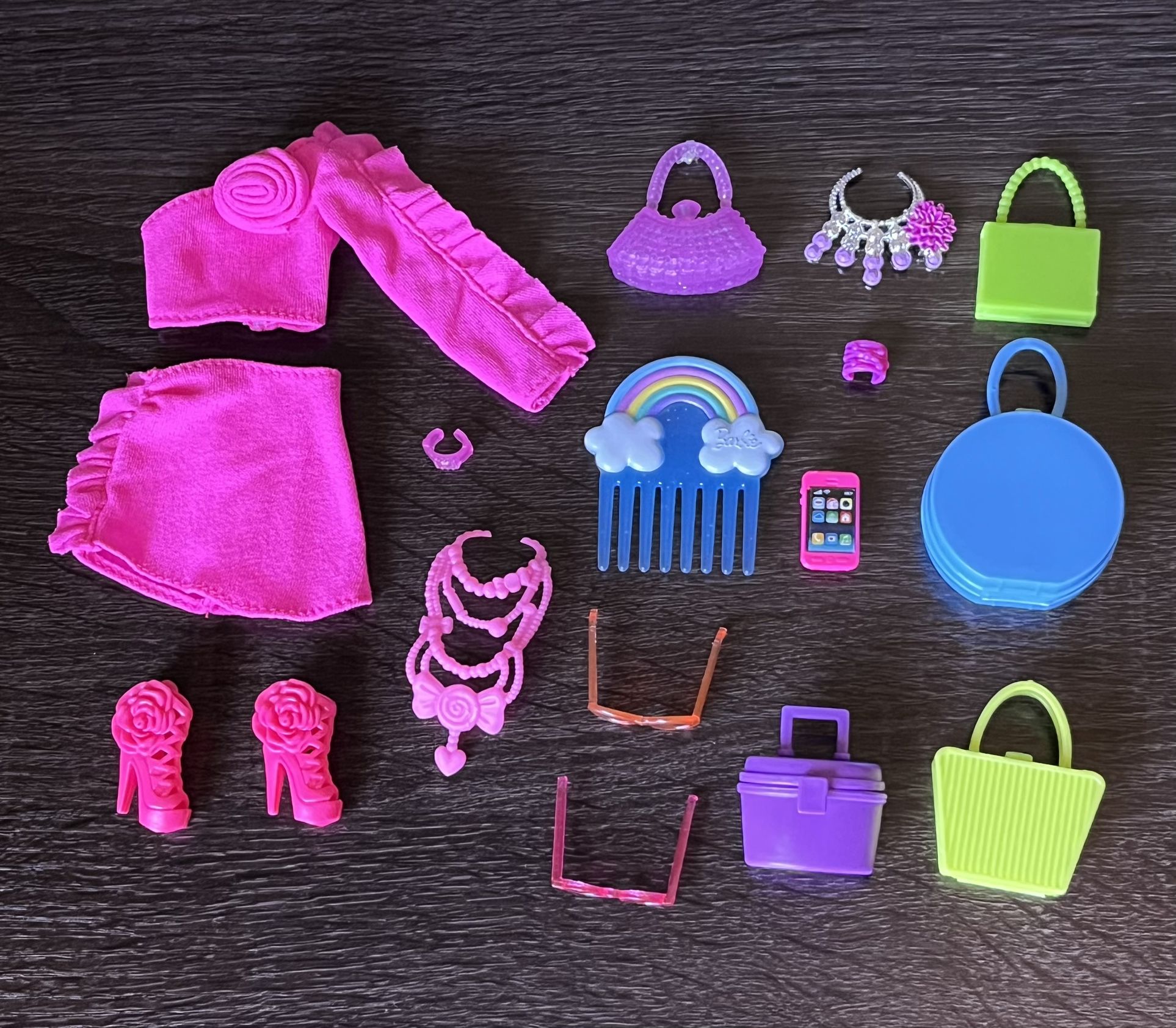 Barbie Clothes, Bags and Accessories Bundle