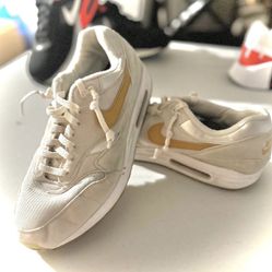  Nike Shoes Men’s Size12