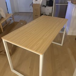 Classic White And Beige Desk