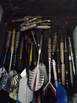 DARTS,WHOLE SETS,PARTS,TOOLS,