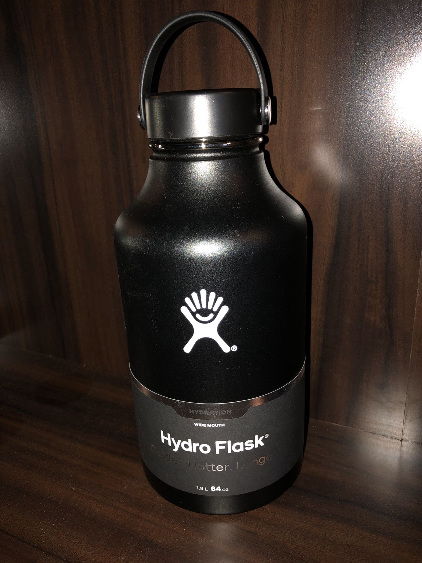 64oz black Hydro flask