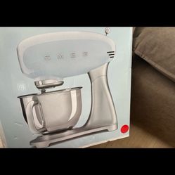 Smeg Stand Mixer 